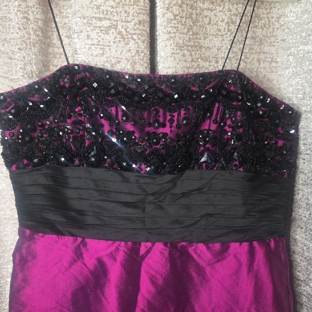 Magenta and Black Sequin Bodice Mini Dress - Picture 2 of 6